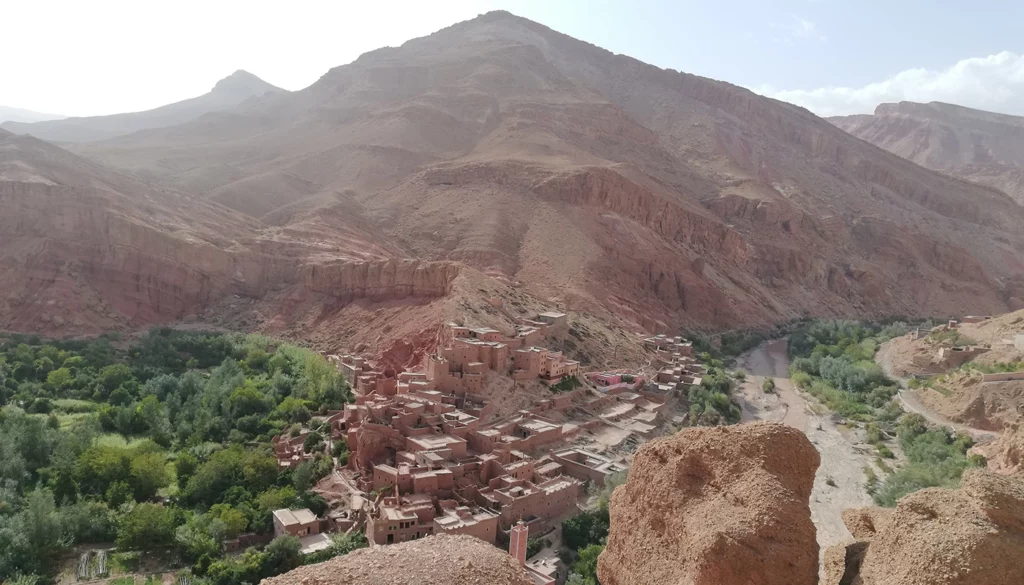 excursion vallée des roses au désert de Ouarzazate