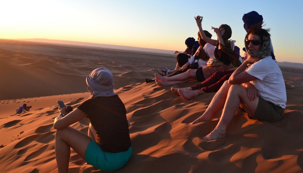 coucher de soleil au désert maroc